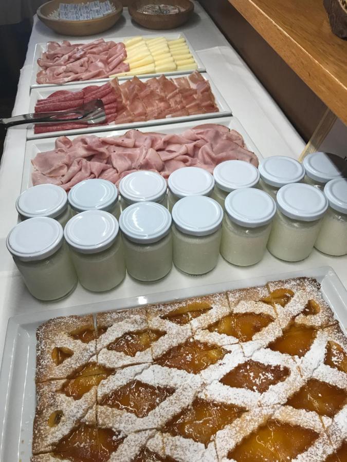 Garni La Vara Corvara Zewnętrze zdjęcie