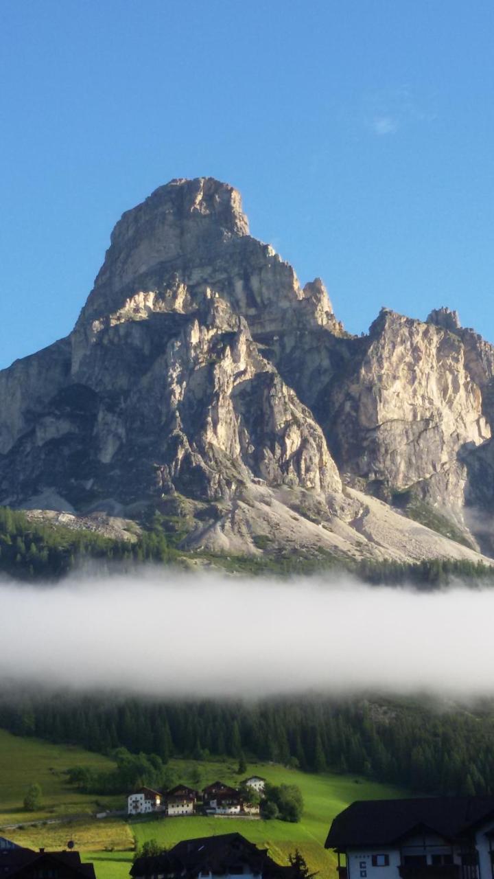 Garni La Vara Corvara Zewnętrze zdjęcie